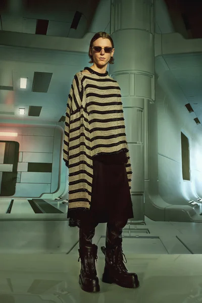 Look 27
